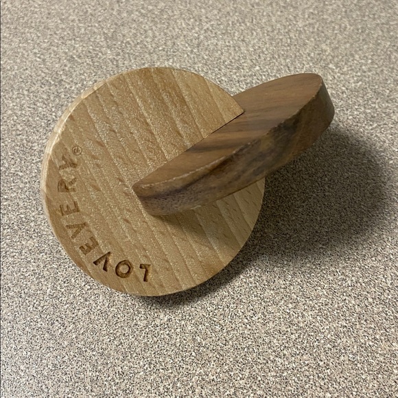 Hand-to-Hand Discs - Picture 2 of 3